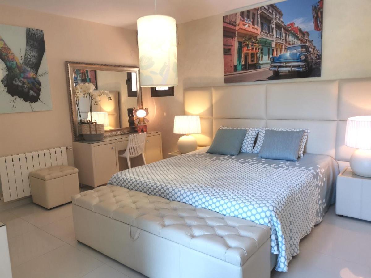 Fustera El Salvador Homestay *